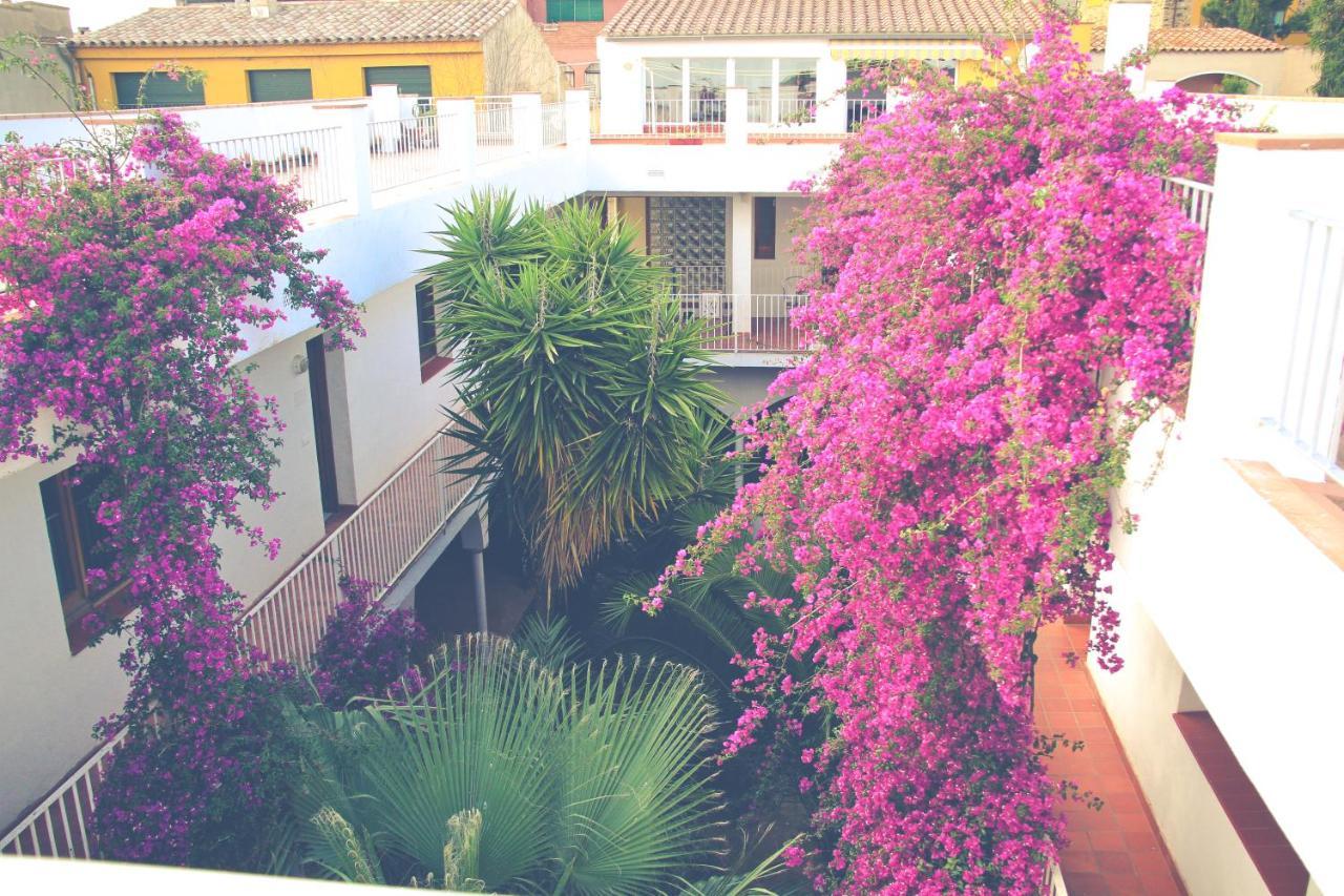El Penell Apartament Llevant Vilamaniscle Екстериор снимка